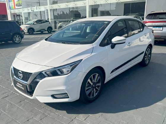 NISSAN VERSA 1.6 16V FLEX ADVANCE XTRONIC NISSAN VERSA 1.6 16V FLEX ADVANCE XTRONIC